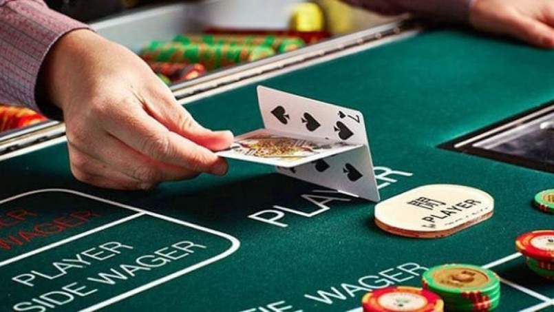 Sai lầm trong lựa chọn cửa cược khi chơi Baccarat còn nằm ở việc anh em đặt quá nhiều vào cửa người chơi. 