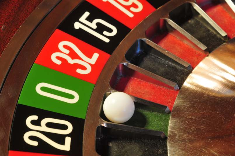 Roulette trong tiếng Pháp có nghĩa là vòng quay